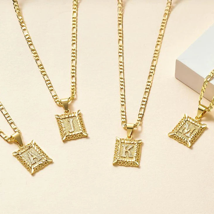 Collar Marco con Inicial Personalizada